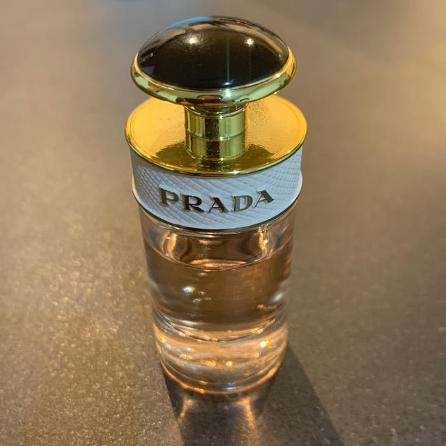 PRADA(プラダ)のPRADA キャンディ ロー コスメ/美容の香水(香水(女性用))の商品写真