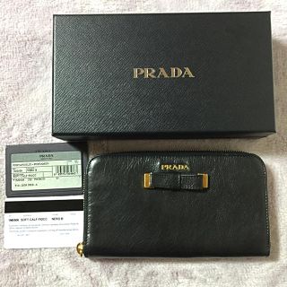 プラダ(PRADA)のPRADA プラダ ラウンドファスナー 長財布(財布)