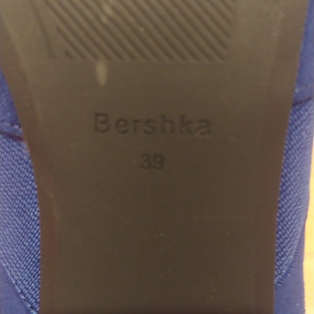 Bershka(ベルシュカ)のBershka★ヒールパンプス★39 レディースの靴/シューズ(ハイヒール/パンプス)の商品写真