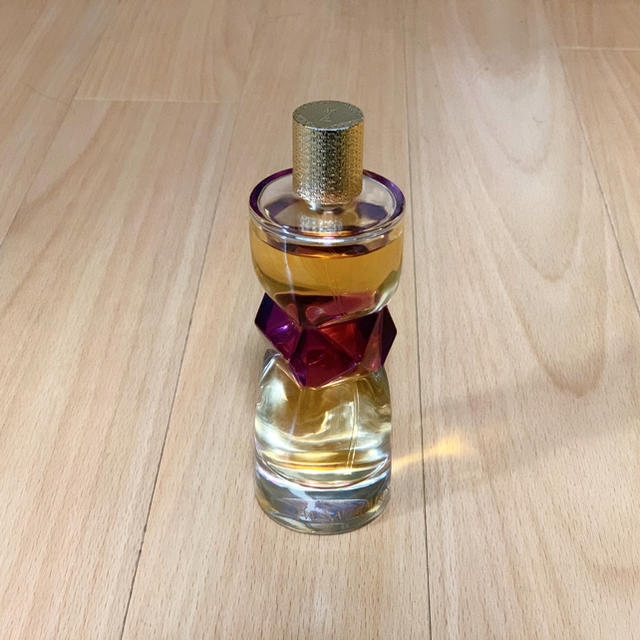 Yves Saint Laurent Beaute(イヴサンローランボーテ)のysl イヴ・サンローラン　マニフェスト 90ml 香水　ジャスミン　バニラ コスメ/美容の香水(香水(女性用))の商品写真