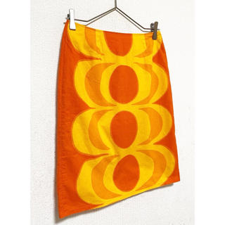 マリメッコ(marimekko)の美品 vintage ヴィンテージ マリメッコ オレンジ 総柄 タイトスカート(ひざ丈スカート)