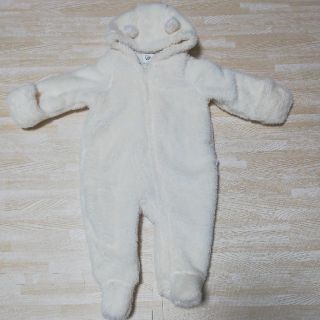 ベビーギャップ(babyGAP)のbabyGAP　新品60モコモコくまさん　オフホワイト(ジャケット/コート)