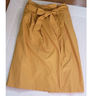 ユナイテッドアローズグリーンレーベルリラクシング(UNITED ARROWS green label relaxing)のスカート　黄色(ひざ丈スカート)