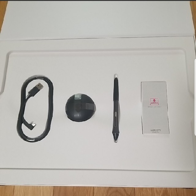 Wacom - Wacom Intuos Pro Paper Edition Lサイズ 中古の通販 by 矢口商店|ワコムならラクマ Wacom - Wacom Intuos Pro Paper Edition Lサイズ 中古の通販 by 矢口商店|ワコムならラクマ
