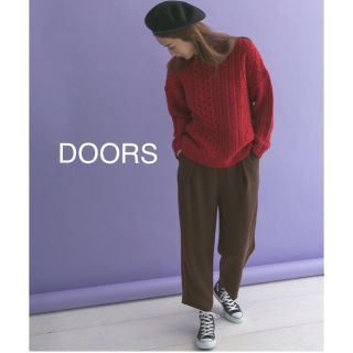 アーバンリサーチドアーズ(URBAN RESEARCH DOORS)の新品🍀今季 DOORS インタックテーパードトラウザー(カジュアルパンツ)