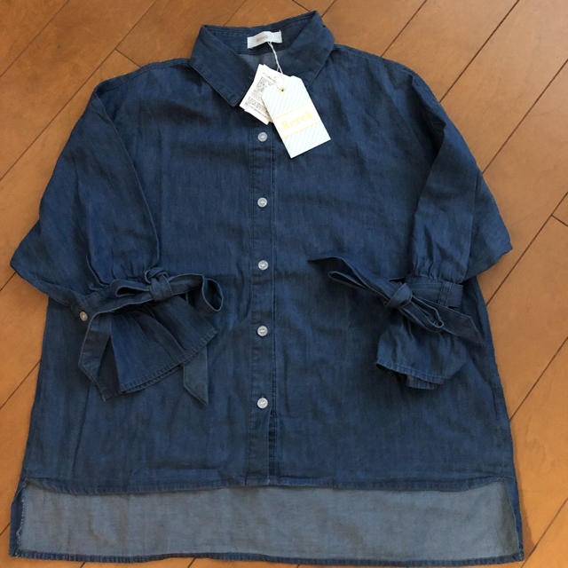 新品　タグ付きブラウス　シャツ キッズ/ベビー/マタニティのキッズ服女の子用(90cm~)(ブラウス)の商品写真