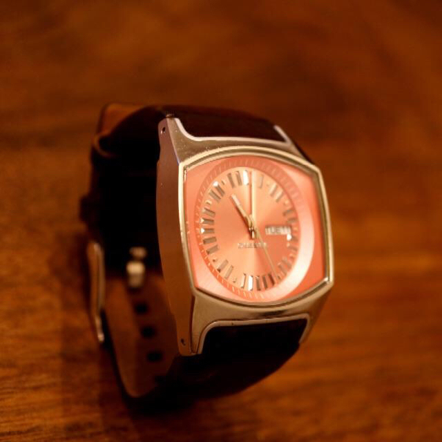 DIESEL(ディーゼル)のDIESEL 腕時計 レディース メンズの時計(腕時計(アナログ))の商品写真