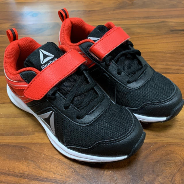 Reebok(リーボック)のリーボック ALMOTIO3.0 アルモティオ CN3823 19cm キッズ/ベビー/マタニティのキッズ靴/シューズ(15cm~)(スニーカー)の商品写真