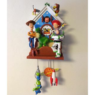 トイストーリー(トイ・ストーリー)の日本未入荷/toy story 壁掛け振り子時計/Disney pixar(キャラクターグッズ)