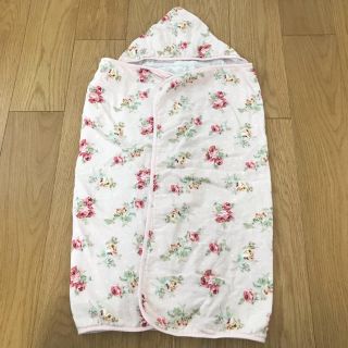 ローラアシュレイ(LAURA ASHLEY)のローラアシュレイおくるみ 女の子(おくるみ/ブランケット)