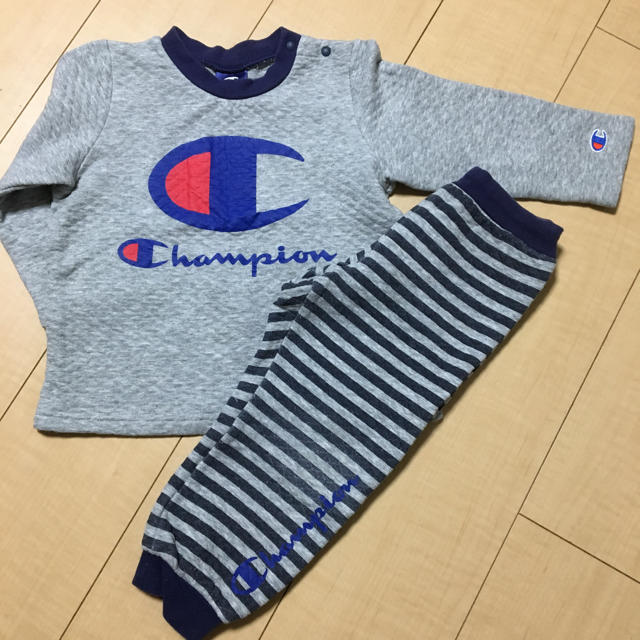 Champion(チャンピオン)のチャンピオン＊100cm＊男の子＊女の子＊ キッズ/ベビー/マタニティのキッズ服男の子用(90cm~)(パジャマ)の商品写真