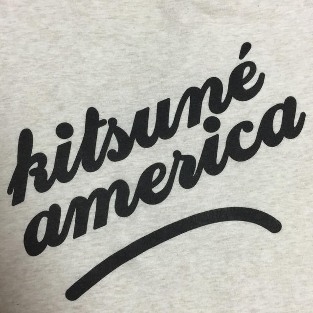 MAISON KITSUNE'(メゾンキツネ)のmmm様 12日までお取り置き レディースのトップス(Tシャツ(半袖/袖なし))の商品写真