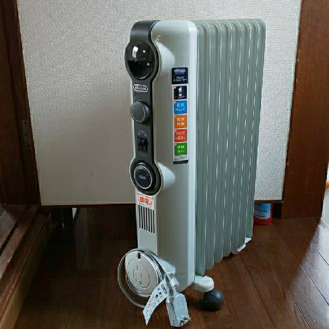冷暖房/空調デロンギ オイルヒーター  HJ0812
