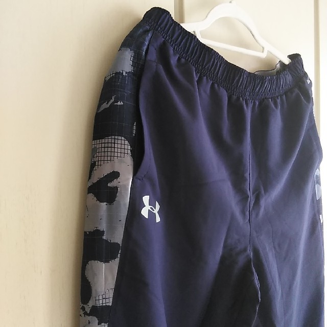 UNDER ARMOUR(アンダーアーマー)の新品！アンダーアーマー 中綿パンツ XL メンズのパンツ(その他)の商品写真