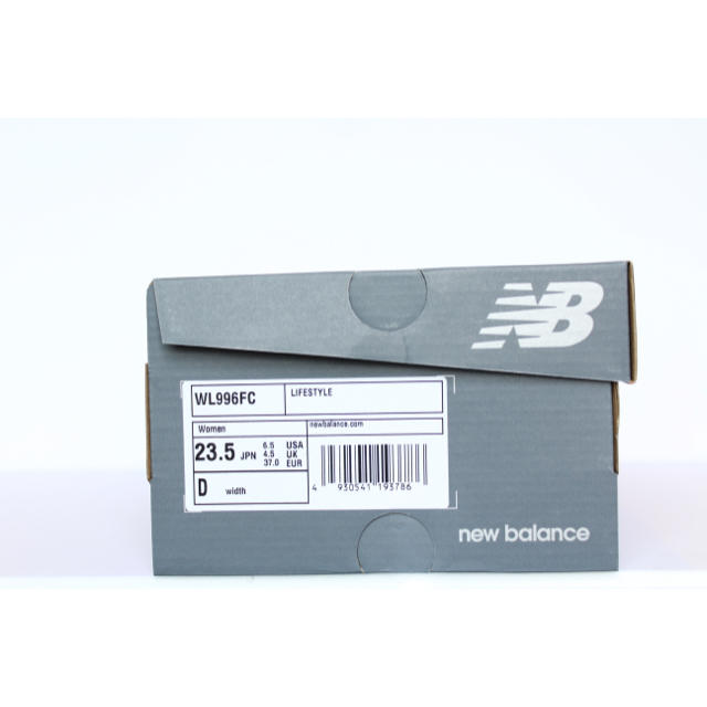 New Balance(ニューバランス)の新品　ニューバランス　WL996 FC グレー　23.5cm レディースの靴/シューズ(スニーカー)の商品写真