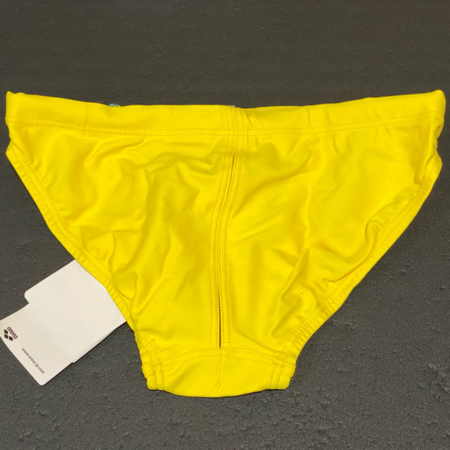 arena(アリーナ)のarena競泳水着S(黄) メンズの水着/浴衣(水着)の商品写真