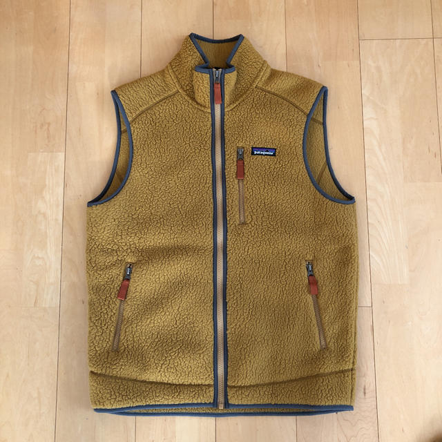 patagonia(パタゴニア)のパタゴニア/レトロパイルベスト/Ｍ/STY22820 メンズのトップス(ベスト)の商品写真