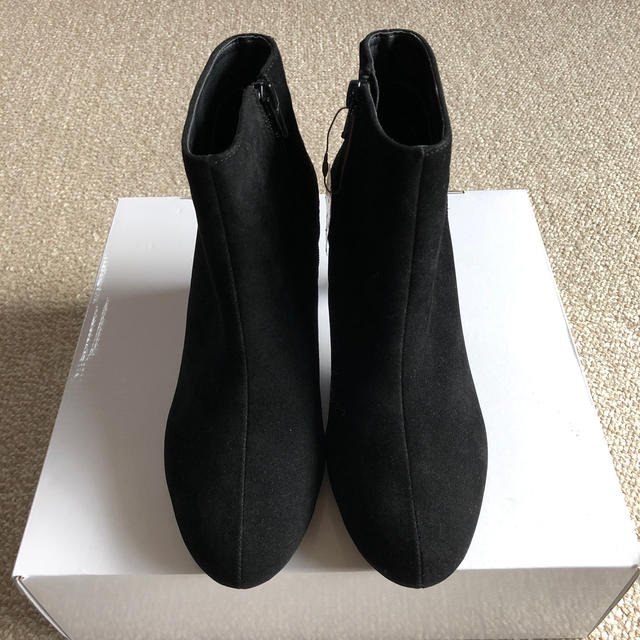 Couture Brooch(クチュールブローチ)の【バックレースショートブーツ/クチュールブローチ】サイズ35(23.5㎝) 新品 レディースの靴/シューズ(ブーツ)の商品写真