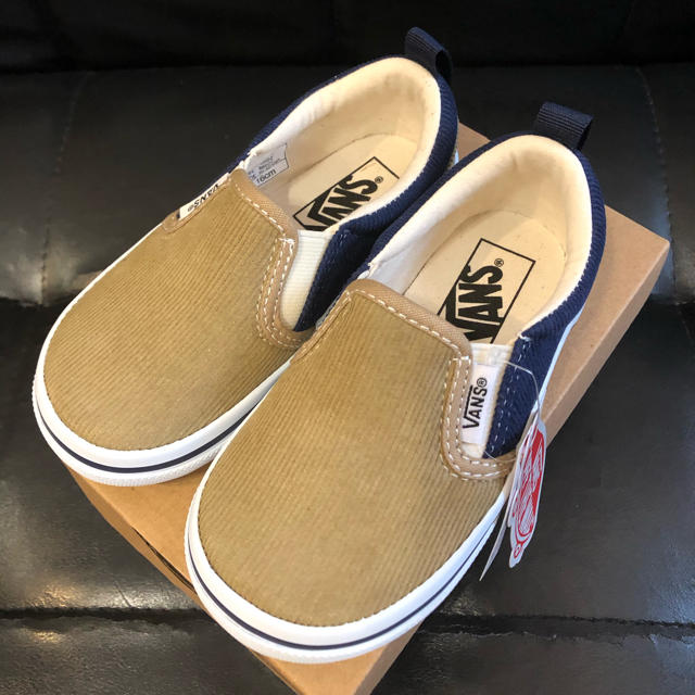 VANS(ヴァンズ)の新品！VANS スリッポン　16㎝ キッズ/ベビー/マタニティのキッズ靴/シューズ(15cm~)(スニーカー)の商品写真