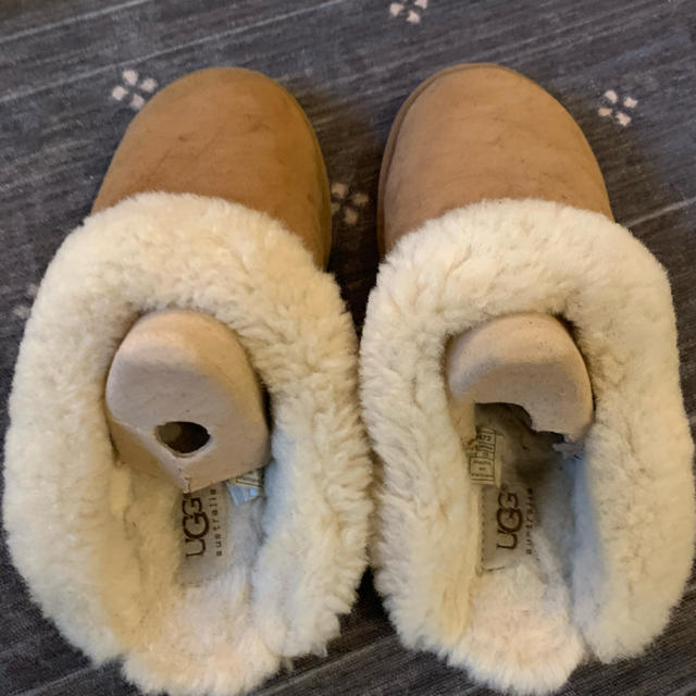 UGG(アグ)の専用 レディースの靴/シューズ(スリッポン/モカシン)の商品写真