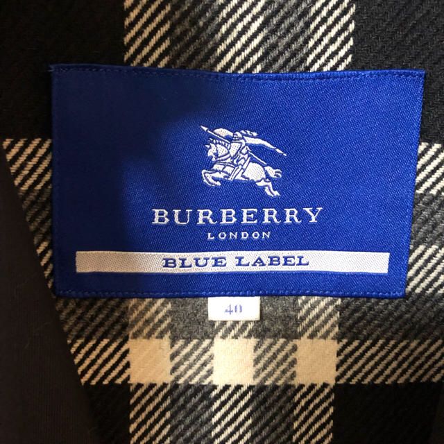 BURBERRY BLUE LABEL(バーバリーブルーレーベル)のバーバリーブルーレーベル トレンチコート サイズ40 ブラック レディースのジャケット/アウター(トレンチコート)の商品写真