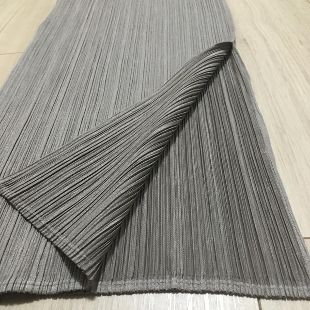 PLEATS PLEASE ISSEY MIYAKE(プリーツプリーズイッセイミヤケ)のプリーツプリーズ  ワンピース  レディースのワンピース(ロングワンピース/マキシワンピース)の商品写真