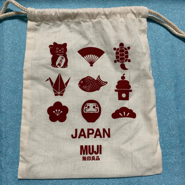 MUJI (無印良品)(ムジルシリョウヒン)の無印良品　MUJI JAPAN 縁起物　巾着　ポーチ レディースのファッション小物(ポーチ)の商品写真