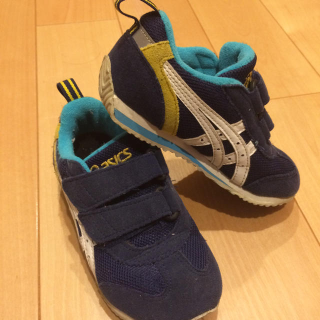 asics(アシックス)のアシックス Jr. 16センチ キッズ/ベビー/マタニティのキッズ靴/シューズ(15cm~)(スニーカー)の商品写真