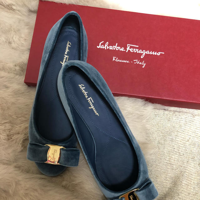 送料関税無料】 Salvatore Ferragamo - フェラガモ バレエシューズ