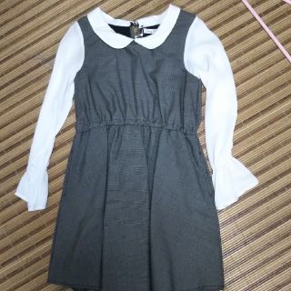 イッカ(ikka)の最終値下げ ikka 女の子新品！140㎝ワンピース 冠婚葬祭(ワンピース)