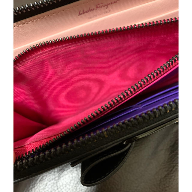 Ferragamo(フェラガモ)のフェラガモ　黒　長財布 レディースのファッション小物(財布)の商品写真