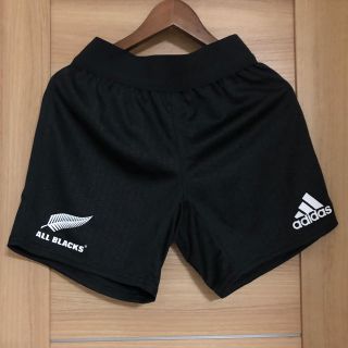 アディダス(adidas)のトレーニングウェア(adidas)(ショートパンツ)