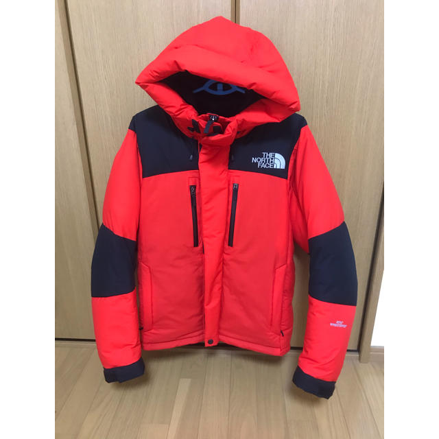 north face バルトロジャケットSサイズ　レッド