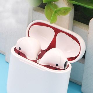 アップル(Apple)の　　airpods  ダスト　ガード　カバー　【赤色】　エアーポッズ ②(ヘッドフォン/イヤフォン)