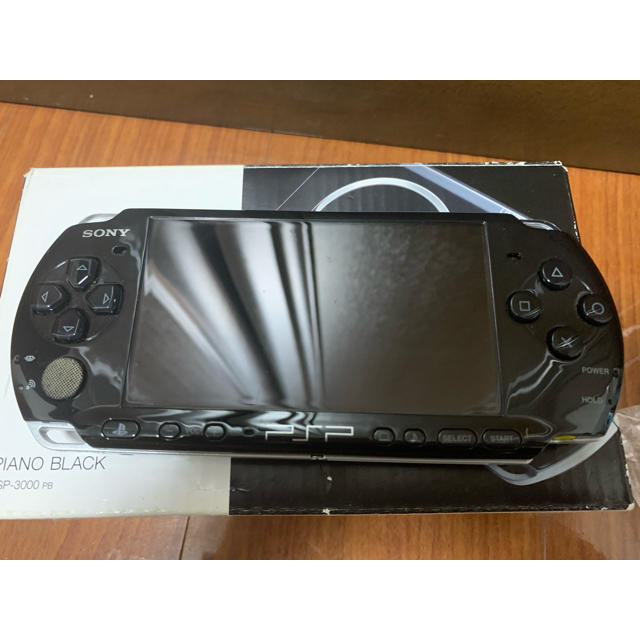 PSP 本体　3000 エンタメ/ホビーのゲームソフト/ゲーム機本体(携帯用ゲーム機本体)の商品写真