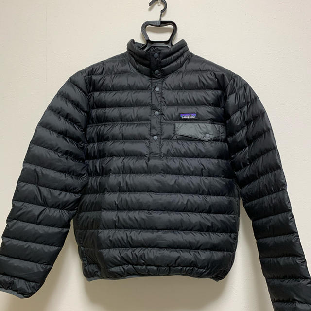 patagonia(パタゴニア)の新品同様 パタゴニア patagonia メンズダウン スナップT プルオーバー メンズのジャケット/アウター(ダウンジャケット)の商品写真