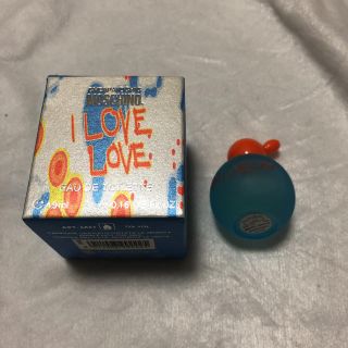 モスキーノ(MOSCHINO)のモスキーノ　アイラブラブ　オーデトワレ4.9ml(ユニセックス)