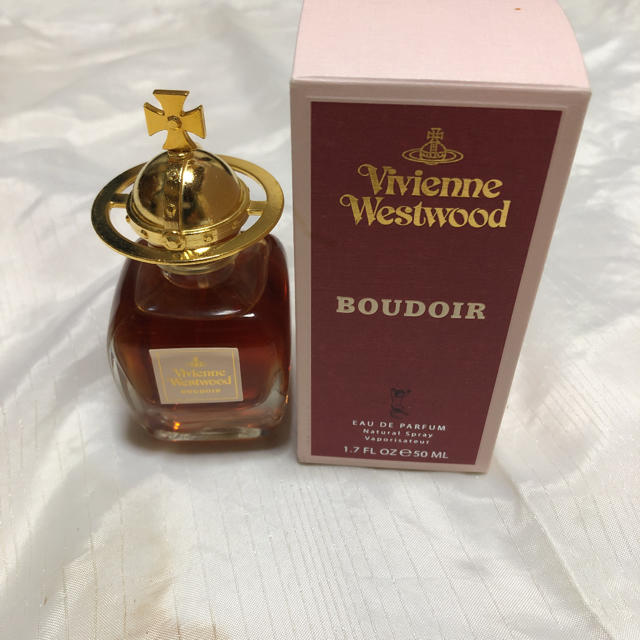 Vivienne Westwood(ヴィヴィアンウエストウッド)のヴィヴィアンウエストウッド 香水 ブドワール　50mゆー様専用 コスメ/美容の香水(香水(女性用))の商品写真