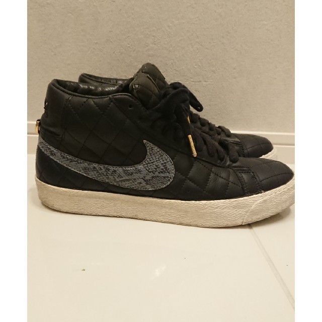 スニーカー06 supreme nike blazer SB us9.5