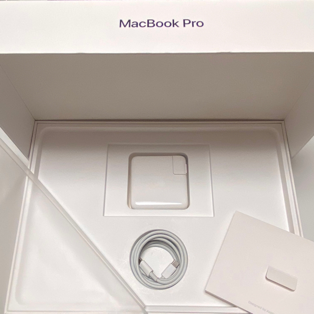 Mac (Apple)(マック)のMacBook Pro 13インチ ４コア4サンダーボルト2018モデル 極上品 スマホ/家電/カメラのPC/タブレット(ノートPC)の商品写真