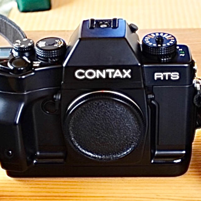 CONTAX RTS III （フイルムカメラ）+交換レンズ3本+専用ストロボ