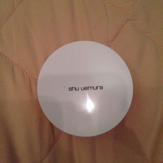 シュウウエムラ(shu uemura)のルースパウダー(フェイスパウダー)