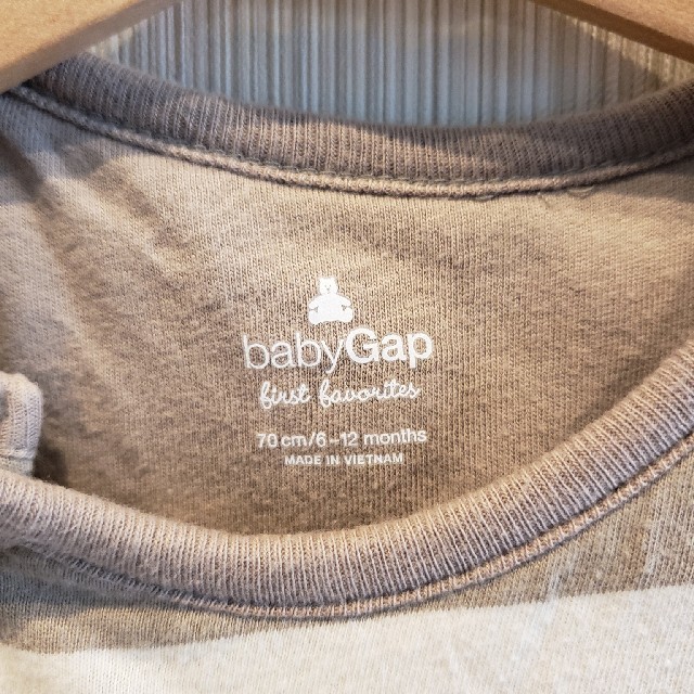 babyGAP(ベビーギャップ)のgap ボーダー　足付き　カバーオール　70 キッズ/ベビー/マタニティのベビー服(~85cm)(カバーオール)の商品写真