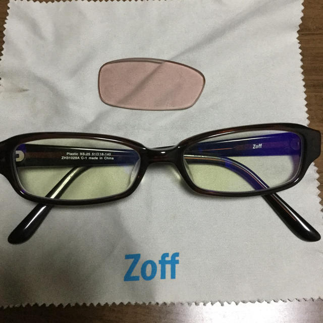 Zoff(ゾフ)のブルーライトカットメガネ（度なし） レディースのファッション小物(サングラス/メガネ)の商品写真