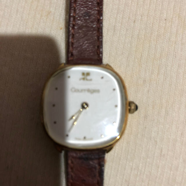 Courreges(クレージュ)のクレージュ時計 14cmから18cm マスクおまけつき レディースのファッション小物(腕時計)の商品写真