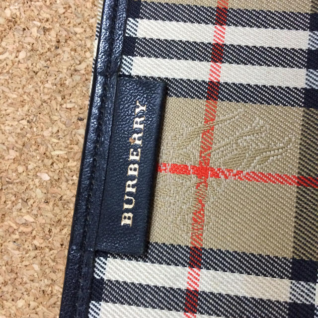 BURBERRY(バーバリー)ののむろん様バーバリーブックカバー美品 インテリア/住まい/日用品の文房具(その他)の商品写真