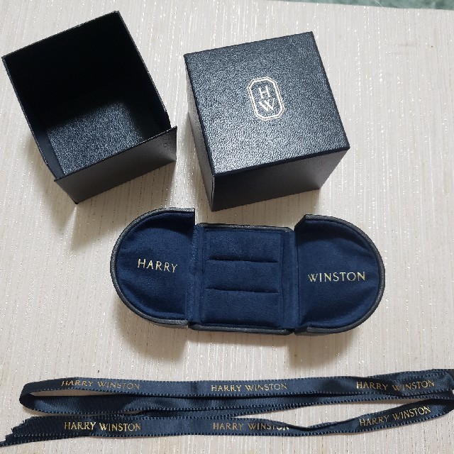 HARRY WINSTON　リングケース