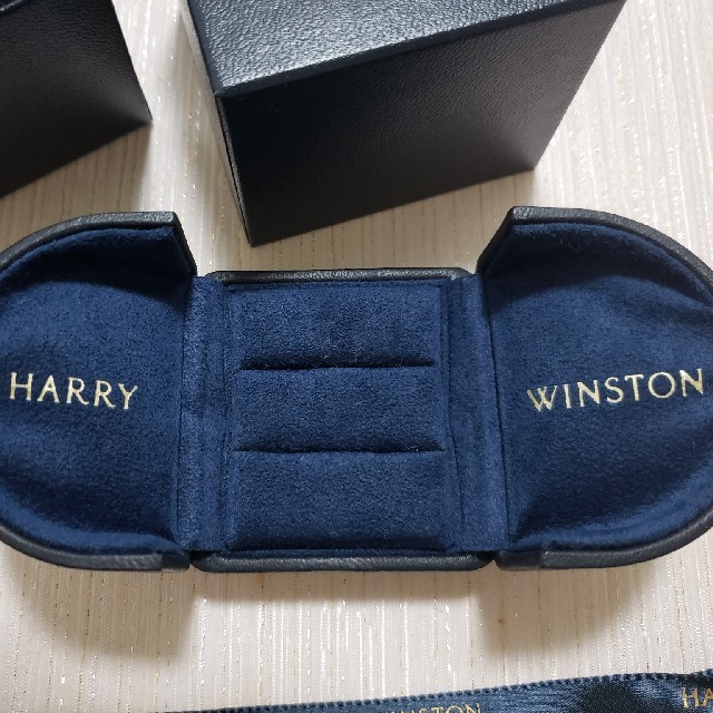 HARRY WINSTON(ハリーウィンストン)のHARRY WINSTON　リングケース レディースのアクセサリー(リング(指輪))の商品写真