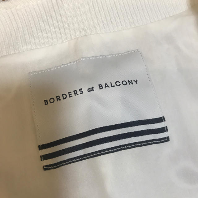 DEUXIEME CLASSE(ドゥーズィエムクラス)のBORDERS at BALCONY ホワイト　総レースブルゾン レディースのジャケット/アウター(ブルゾン)の商品写真