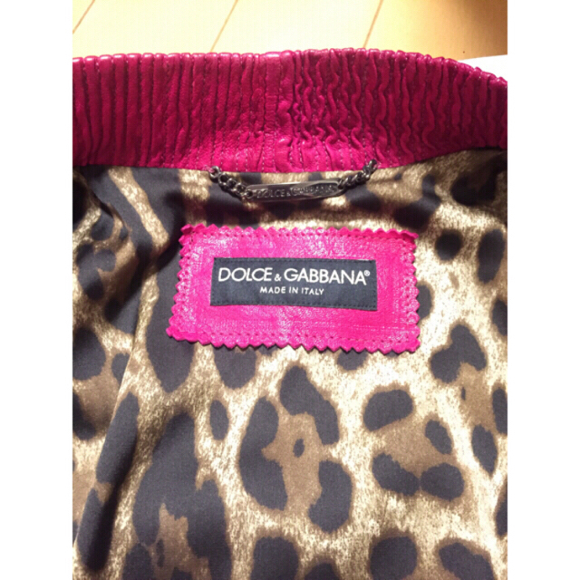 DOLCE&GABBANA(ドルチェアンドガッバーナ)の新品未使用タグ付き💖定価約30万円💖 レディースのジャケット/アウター(ライダースジャケット)の商品写真